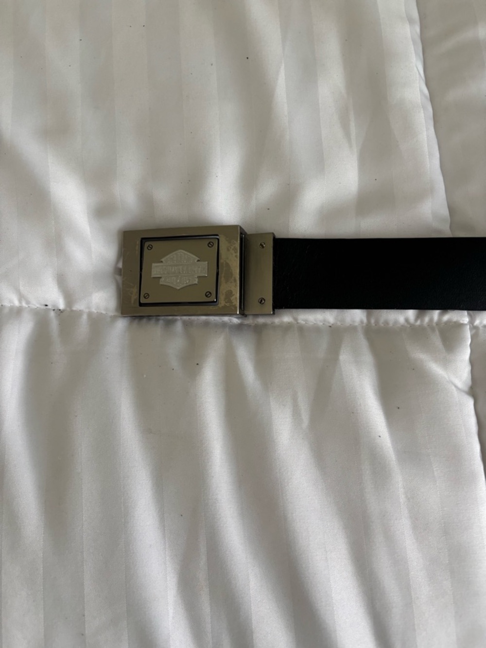 Harley-Davidson Black Leather Belt with Brushed Silver Emblem Buckle size 40 - Picture 6 of 6